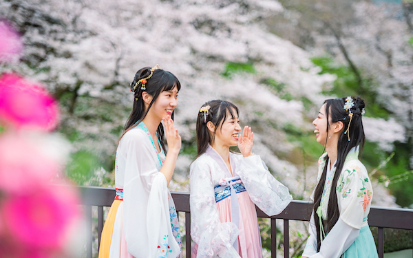 大学生100名の無料撮影会イベント写真