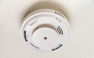 住宅用火災警報器（電池式）の設置・交換
